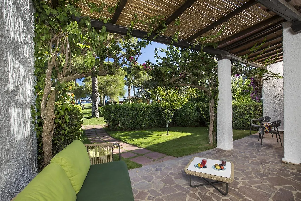 Cormoran Hotel Villasimius 4*,