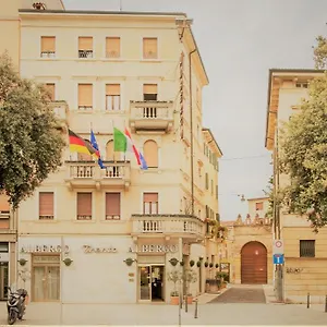 Hotel Trento